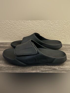 Oofos Men’s Ooahh Sport Slides Black Color Size-14